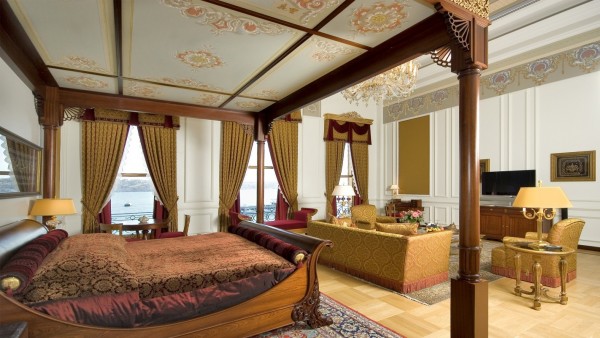 13. The Sultan’s Suite – Çirağan Palace Kempinski (Istanbul, Turkey)