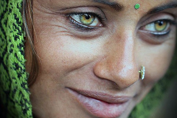 Hindu green eyes