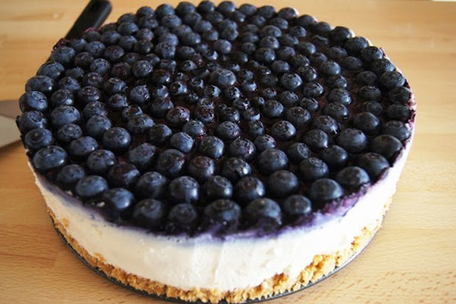 9. Blueberry Cake