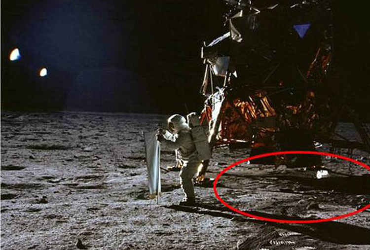 There are no signs of the Apollo 11’s landing