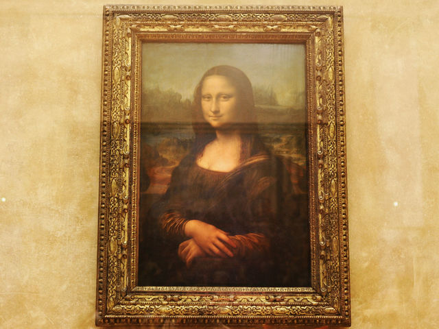 The Monalisa - Louvre Museum