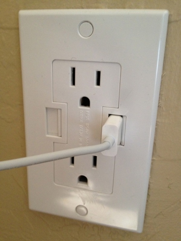 USB Wall Outlet Charger