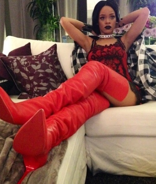 What does Rihanna asks to have in her dressing room?