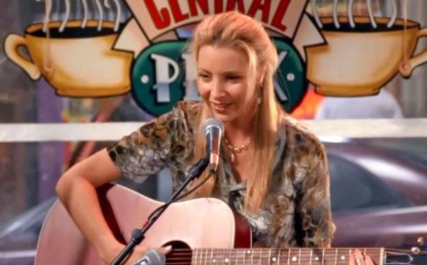 Lisa Kudrow and the guitar