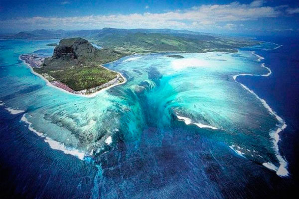 Underwater Waterfall, Mauritius Island