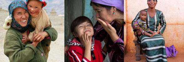 Beautiful photos of mothers with their children around the world